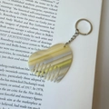 Portachiavi a pettine in acetato colorato con punta a cuore e trama marmorizzata - Fibbia Argento - Giallo a Righe