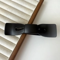 Pinza per capelli a fiocco grande nero opaco con finitura satinata minimale - Medio Grande / Nero Opaco