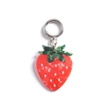 Llavero de fresa con textura de mármol rojo y anillo de metal plateado para bolsos - Forma de fresa / Fresa Roja