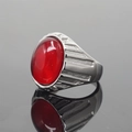 Punk-Herrenring aus Edelstahl mit einem großen ovalen roten Tigerauge-Steinbesatz - Größe 7 / Silbersockel Roter Glasstein