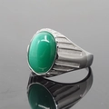 Vintage-Ring aus Titanstahl für Herren mit großem ovalem grünem Tigerauge-Edelstein - Größe 7 / Silbersockel Grünes Katzenauge