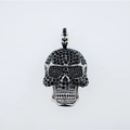 Pendentif crâne gothique pour hommes avec cristaux noirs et finition argentée - Crâne Strass Noir (Pendentif Uniquement)
