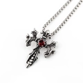 Gotische zilveren halsketting met kruishanger, rode edelsteen en vintage gravure - Rode Strass Hanger Met Ketting