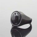 Gepolijste zwarte roestvrijstalen zegelring met grote ronde zwarte cabochon edelsteen - Zwarte Basis Zwarte Onyx Stijl