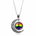 Collana con ciondolo a luna crescente traforata argento e segno della pace arcobaleno - Stile Segno della Pace Arcobaleno