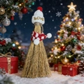 Scopa di Natale decorativa con sciarpa a righe e cappello Love in scena festosa - 17*7cm / Set Cappello e Sciarpa Bianchi