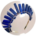 Détail de cristaux de lapis-lazuli bleus enroulés sur une couronne de mariée bohème - Lapis-lazuli Fil Doré Serre-tête Doré