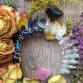 Corona di cristallo blu boho fatta a mano con luna d'argento per acconciature festa - Blu Scuro + Bianco