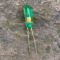 Épingle à cheveux en U avec cristal vert et détails en fil doré torsadé - Vert Herbe Fil Or Pic à Cheveux Or