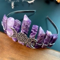 Handgefertigtes Amethyst-Kristall-Kronen-Stirnband mit silbernem Dreifachmond-Symbol - Amethyst & Dreifachmond