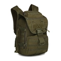 Detail des armee-grünen taktischen Rucksacks mit MOLLE-System und Schnallenverschluss - 36-55L / Armeegrün