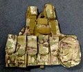 Gilet tactique en camouflage multicam avec poches multiples et sangles système MOLLE - MultiCam