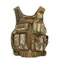Detail van MultiCam tactisch vest met functionele magazijntassen en een snelle holster - CP Camouflage