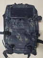 Sac à dos tactique militaire camouflage foncé avec système MOLLE découpé au laser - Grande Capacité / Camouflage noir