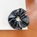French vintage black PU leather scrunchie with soft pleated texture and high elasticity - Large / Black