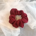 Γαλλικό vintage μπορντό υφασμάτινο scrunchie με λεπτή κάθετη υφή στο ύφασμα - Μπορντό (9#)