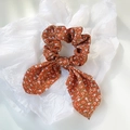 Floral orange-red fabric scrunchie with rabbit ear bow and vintage flower pattern - Caramel color