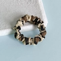 Chouchou en velours côtelé motif léopard beige et marron pour coiffure d'hiver - Gris Ardoise