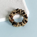 Chouchou en velours côtelé léopard avec texture élastique pour accessoire de coiffure - Argent