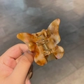 Elegant amber tortoise shell butterfly hair claw clip with golden metal spring - Khaki