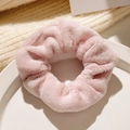 Chouchou rose en peluche chic avec texture douce en fausse fourrure pour filles - Rose Clair