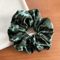 Chouchou élégant en satin avec motif léopard vert foncé et finition brillante soyeuse - Léopard Vert Foncé (13#)