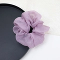 Elegante lavendel mesh scrunchie met sprankelende strass voor volumineuze kapsels - Lichtpaars