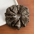Chouchou chic en satin imprimé léopard avec design élastique pour la coiffure - Léopard Brun Noir Classique (16#)