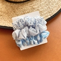 Lot de trois chouchous en mousseline à fleurs et carreaux bleus sur carte de support - Combinaison Bleue à Pois et Grille (11#)