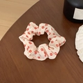 Chouchou en mousseline blanche avec motifs floraux rouges sur une surface en bois - Base Blanche avec Imprimé Floral Rouge (5#)