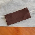 Bandeau large élastique marron foncé avec motif jacquard cœur et texture en maille douce - Taille unique / Marron