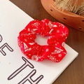 Elastisches rotes Weihnachts-Scrunchie mit weißen Schneeflocken auf seidigem Satin - 4#