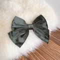 Elegant double-layered dark green velvet bow hair clip with vintage handmade spring design - Dark Green