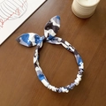 Bandeau à nœud oreilles de lapin motif camouflage bleu avec bande élastique souple - Camo Marine