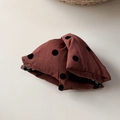 Dettaglio del fermaglio per capelli in raso rosso ruggine a pois con imbottitura in cotone - Rosso Arancio