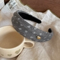 Detailed macro view of gray floral leopard wide headband with gold Korea metal tag - Grey Floral Style