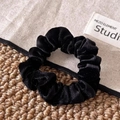 Coletero de terciopelo negro clásico para mujer con alta elasticidad y textura - Negro