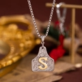 Collier chaîne box vintage en argent avec pendentif lettre S dorée et motifs gravés - Lettre S