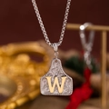 Pendentif vintage en argent avec lettre W dorée sur une chaîne à mailles carrées épaisse - Lettre W