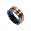 Gebürsteter Wolframring in Roségold mit tiefblauer Innenseite und Mittelfuge - US 8 / Roségold mit Blau