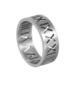 Anillo de acero de titanio plateado de 8mm con números romanos calados y acabado cepillado - US 7 / Plateado