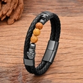 Punk Lederarmband mit Totenkopf-Anhängern, Tigerauge-Perlen und Magnetverschluss aus Metall - 19cm / Jaspis