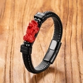 Handgefertigtes schwarzes Lederarmband mit rotem Cinnabar PiXiu und Magnetverschluss - 19cm / Pixiu Geschnitzter Geflochtener Stil (Stil 1)
