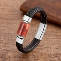 Dettaglio del bracciale in pelle intrecciata con diaspro rosso e chiusura magnetica lucida - Stile Pietra Rossa Argentata (Silver-7)