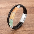 Détail du bracelet en cuir tressé multicouche avec perles en pierre de bambou et fermoir magnétique - Boucle Dorée Couleurs Mélangées (B)