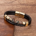 Détail d'un bracelet en cuir tressé avec des perles en pierre naturelle et fermoir doré - Fermoir Doré-Agate Mousse