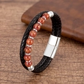 Details des Lederarmbands mit roten Mantra-Perlen und silbernem Magnetverschluss - Silber Roter Achat Stil (Silver-4)