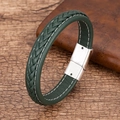 Bracelet tressé en cuir vert pour homme avec fermoir magnétique sur fond en bois - Vert