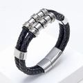 Detalle de pulsera de cuero trenzado negro de doble capa con cierre magnético plateado - Detalles Plateados (Style-4)