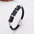 Detailansicht von Lederarmband mit Tigerauge-Steinen und silbernem Magnetverschluss - Dunkelcyan-schwarzer Bambusgelenkstein - Silber-Magnetverschluss (Stil-6)